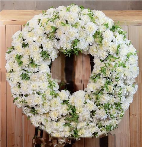 祭奠鲜花花圈该怎么选择?