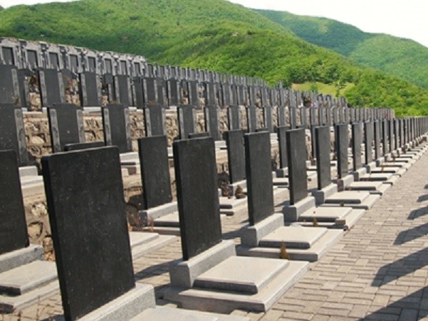 华夏陵园咨询电话